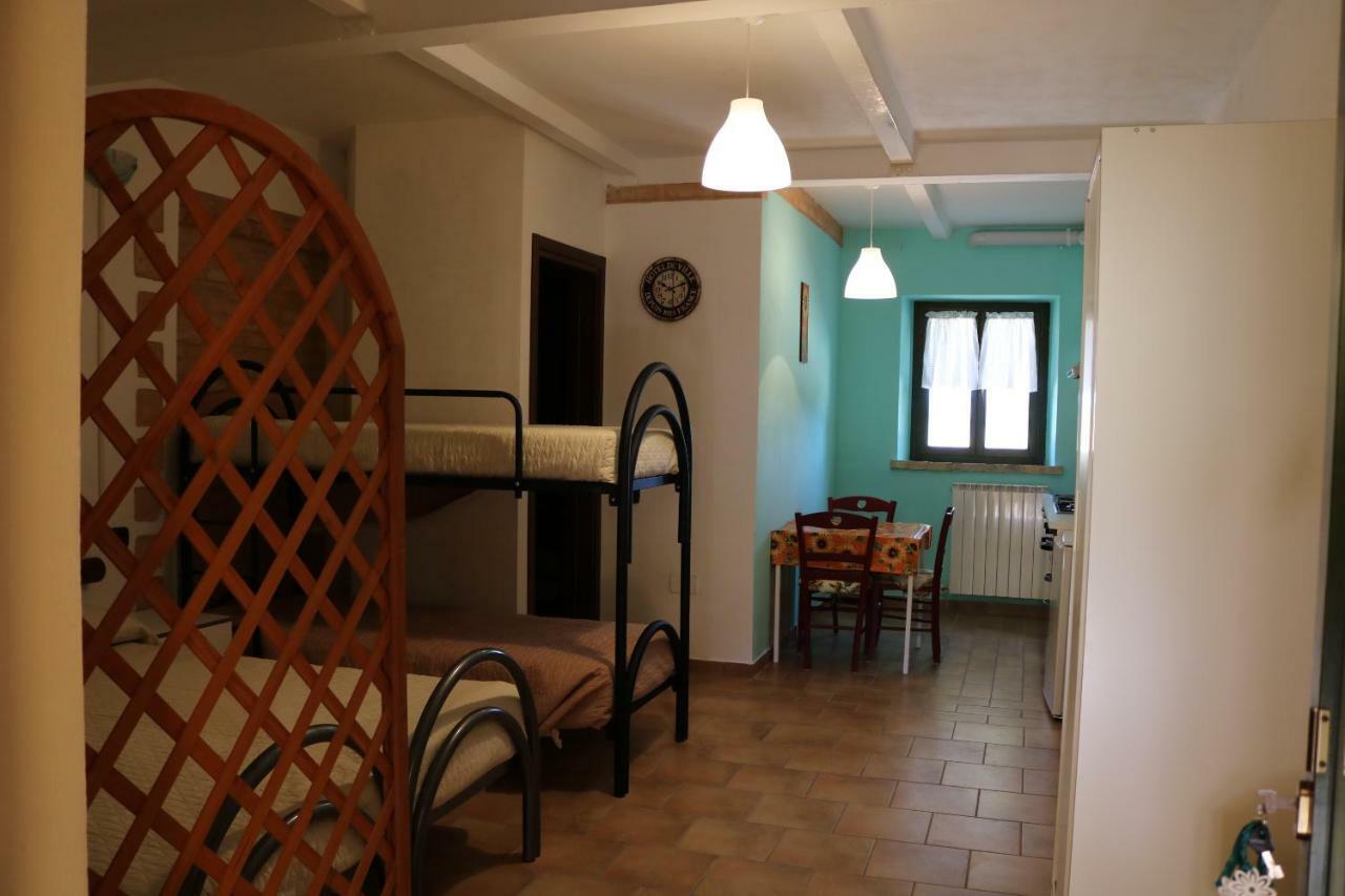 Agriturismo Fattoria Del Colle Jesi Exteriör bild