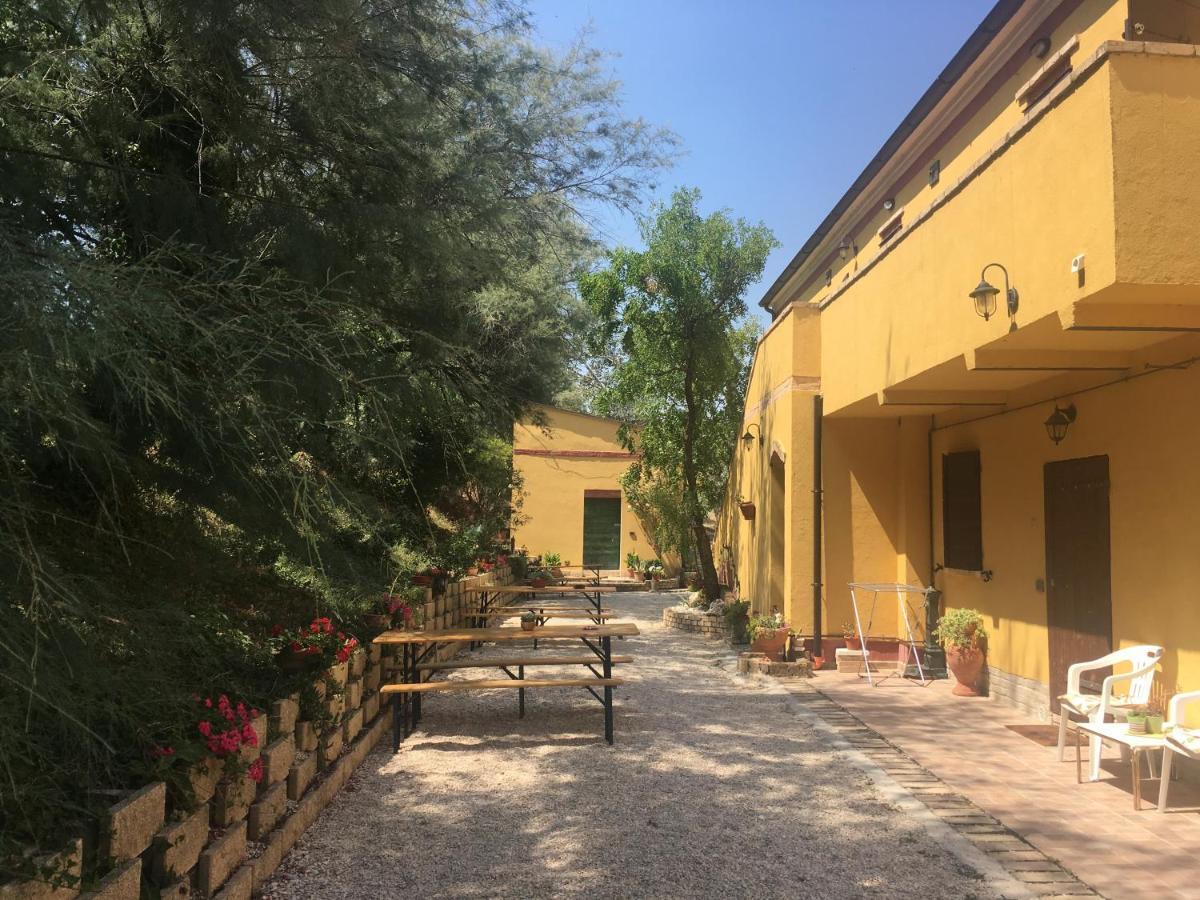 Agriturismo Fattoria Del Colle Jesi Exteriör bild